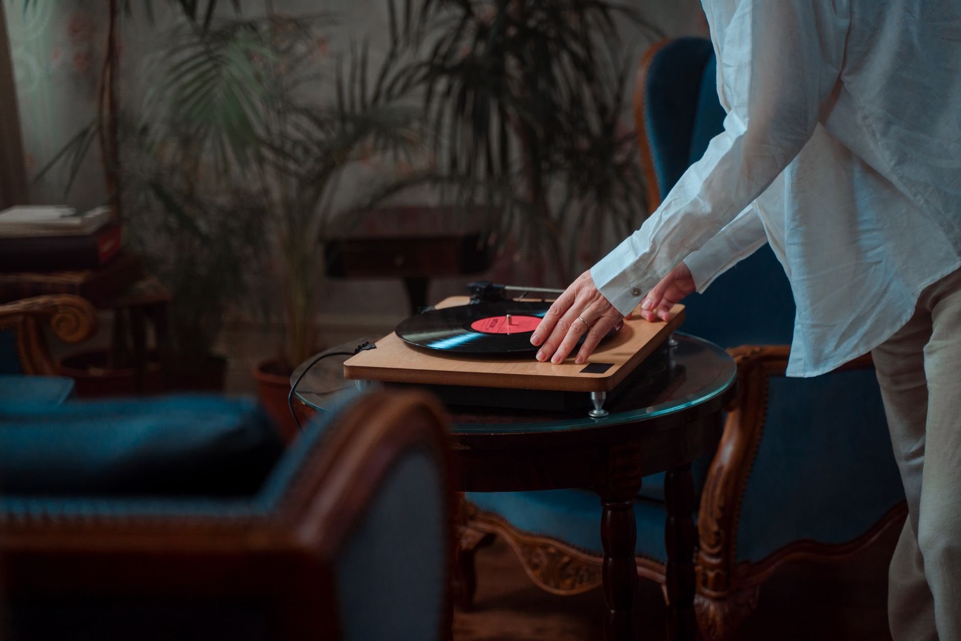 The Retro Tech Comeback: Why Record Players, Flip Phones and Polaroids Are Flying Off UK Shelves Again