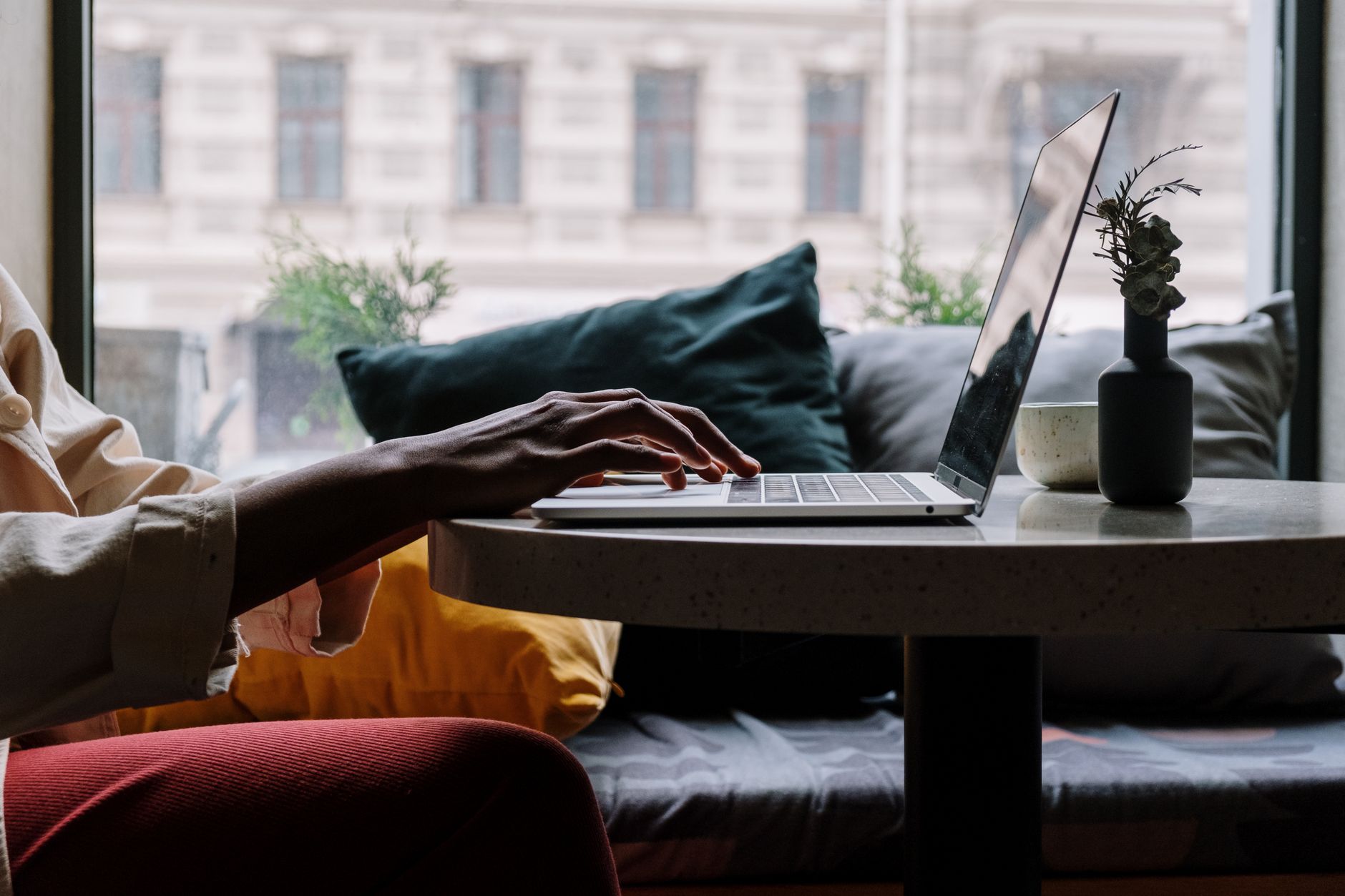 Britain’s Booming Third Spaces: Why Coffee Shops, Libraries and Bookshops Are the New Office for Millions